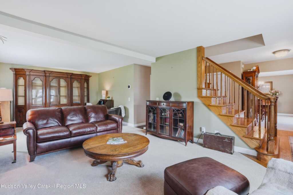 496 Mountain View Avenue, Hurley, NY 12443 - Photo 6 of 40