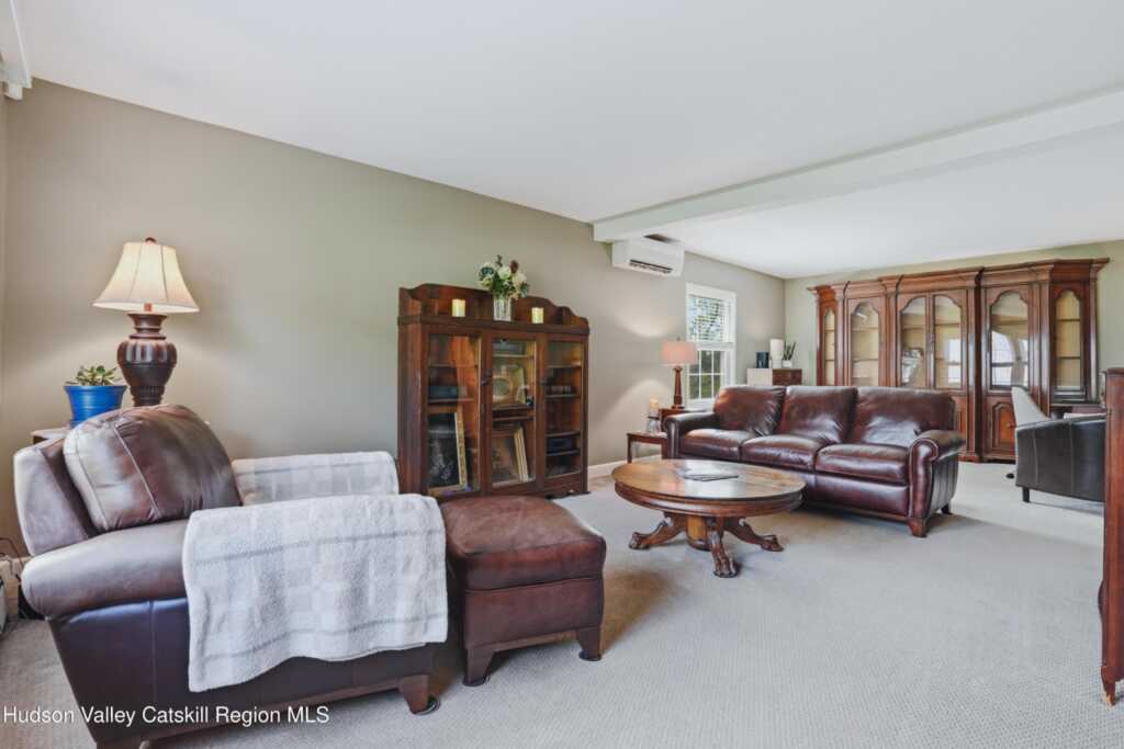 496 Mountain View Avenue, Hurley, NY 12443 - Photo 7 of 40