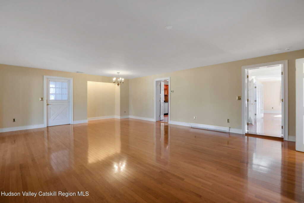 411 Albany Avenue, Kingston, NY 12401 - Photo 22 of 48