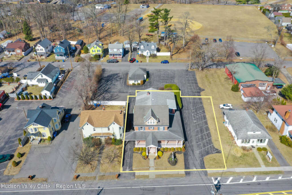 411 Albany Avenue, Kingston, NY 12401 - Photo 3 of 48