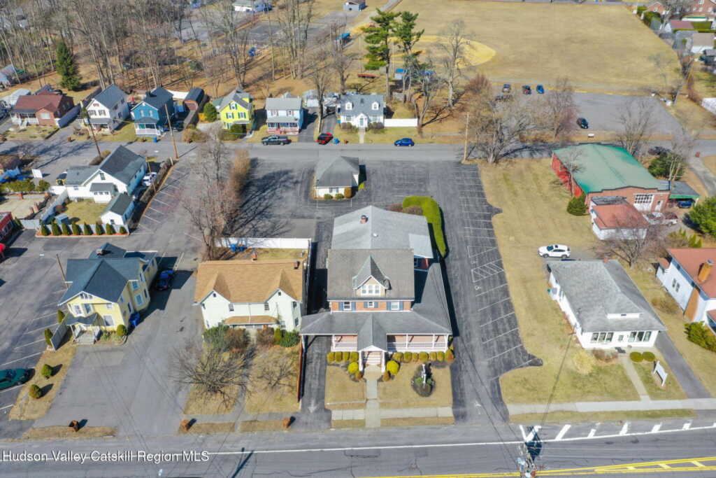 411 Albany Avenue, Kingston, NY 12401 - Photo 45 of 48