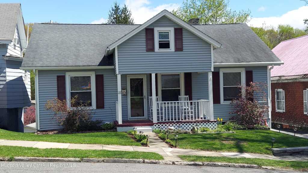 22 Van Gaasbeck Street, Kingston, NY 12401 - Photo 2 of 50