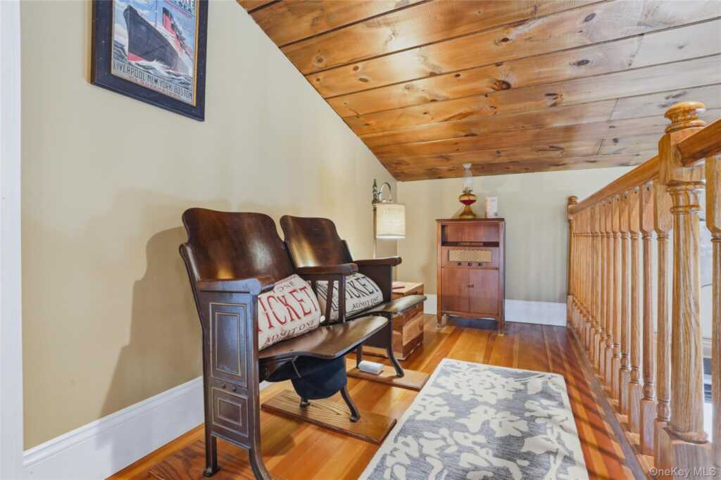 496 Mountain View Avenue, Hurley, NY 12443 - Photo 30 of 39