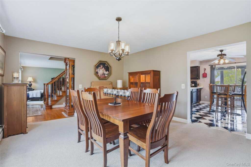 496 Mountain View Avenue, Hurley, NY 12443 - Photo 9 of 39