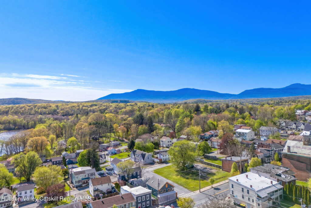 230 Partition Street, Saugerties, NY 12477 - Photo 10 of 17