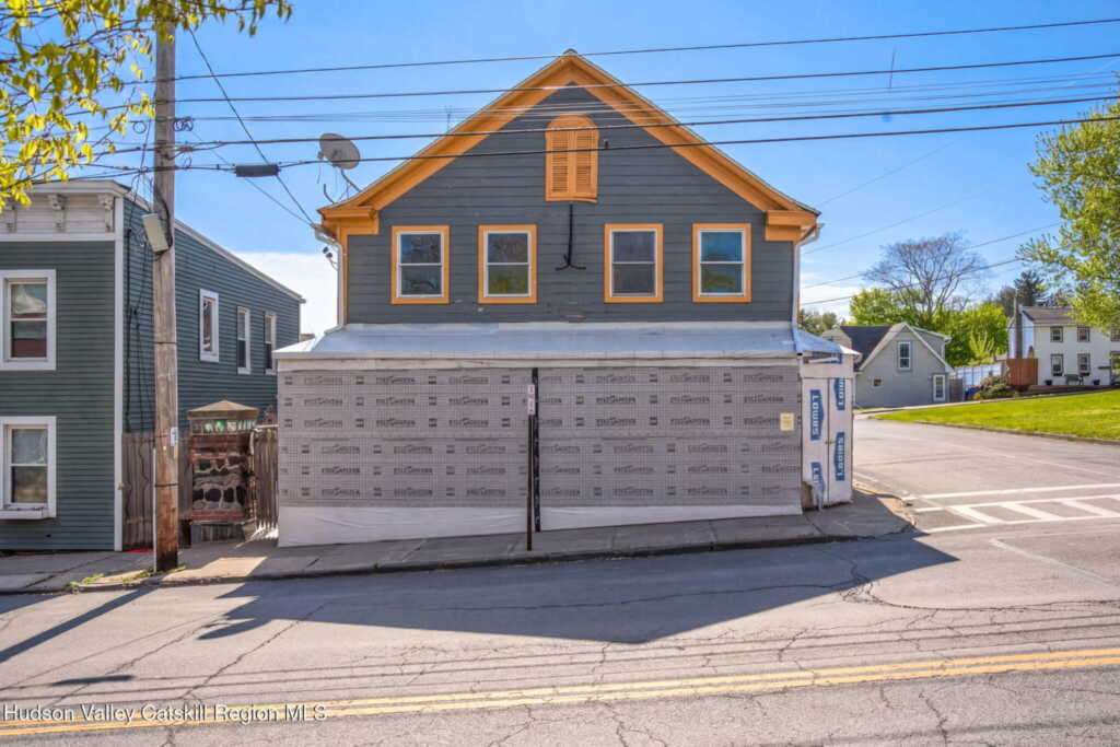230 Partition Street, Saugerties, NY 12477 - Photo 2 of 17