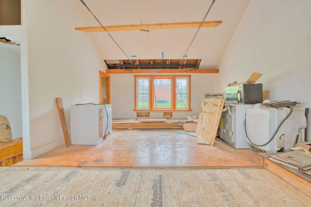 230 Partition Street, Saugerties, NY 12477 - Photo 35 of 50