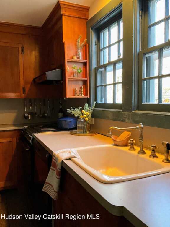 100 Shivertown Road, New Paltz, NY 12561 - Photo 15 of 50