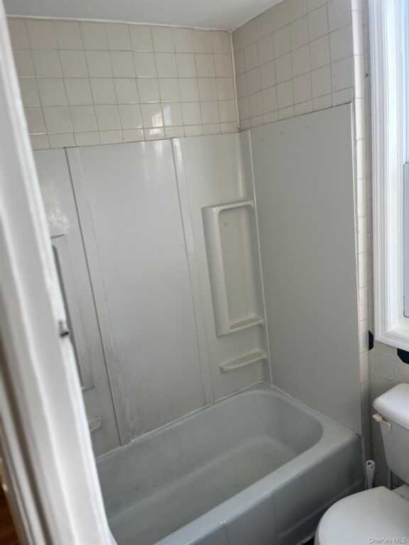 235 Smith Avenue, Kingston, NY 12401 - Photo 5 of 22