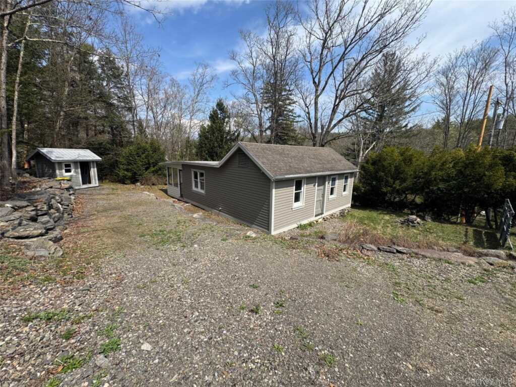 1810 Sawkill Park Road, Kingston, NY 12401 - Photo 17 of 19