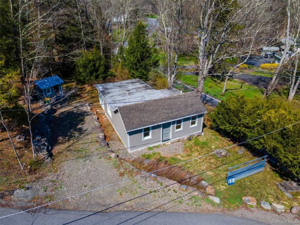 1810 Sawkill Park Road, Kingston, NY 12401 - Photo 3 of 19