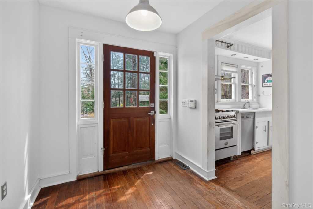 1063 Sawkill Road, Kingston, NY 12401 - Photo 3 of 46