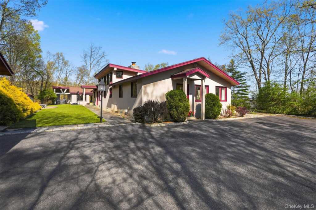 7 Marron Lane, New Paltz, NY 12561 - Photo 3 of 40