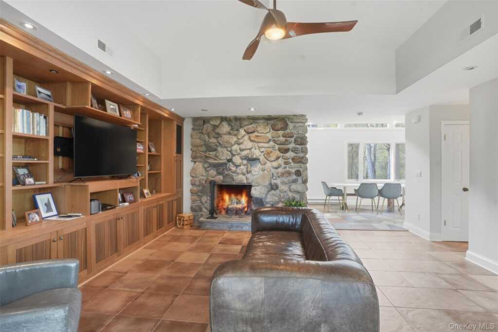 7 Marron Lane, New Paltz, NY 12561 - Photo 8 of 40