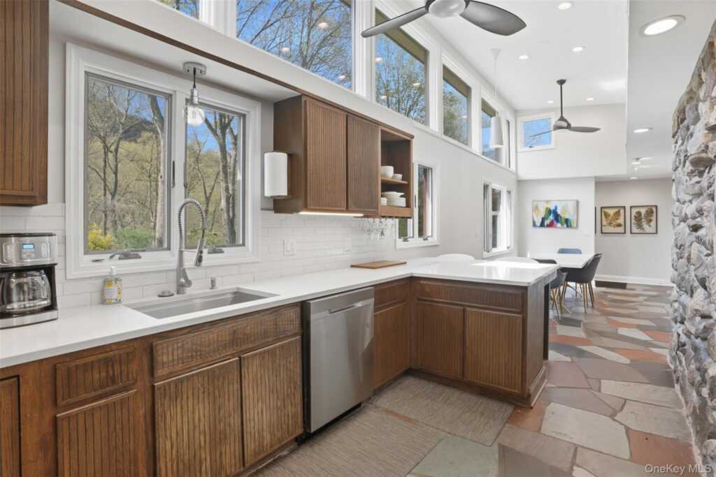 7 Marron Lane, New Paltz, NY 12561 - Photo 9 of 40