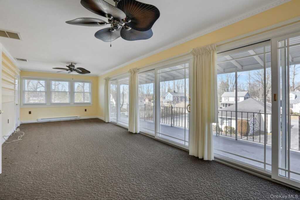411 Albany Avenue, Kingston, NY 12401 - Photo 11 of 41