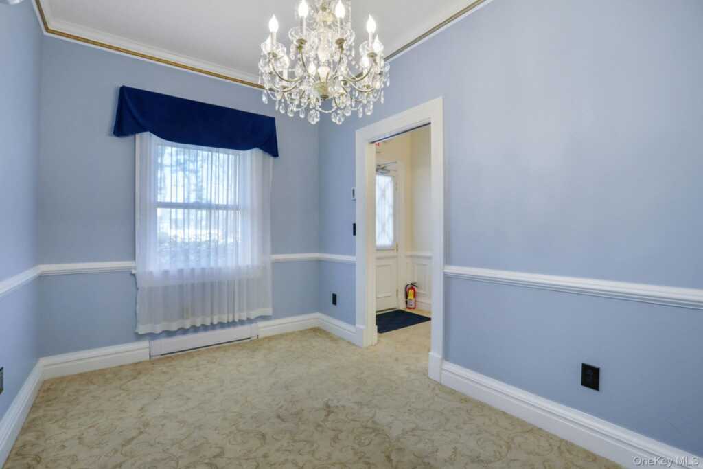 411 Albany Avenue, Kingston, NY 12401 - Photo 27 of 41