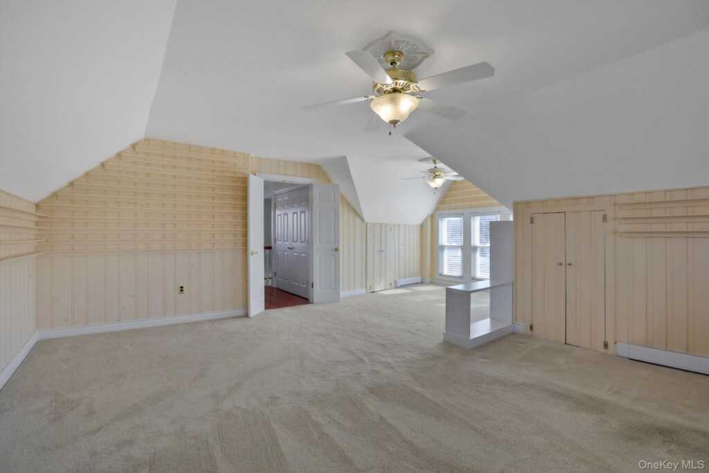 411 Albany Avenue, Kingston, NY 12401 - Photo 5 of 41