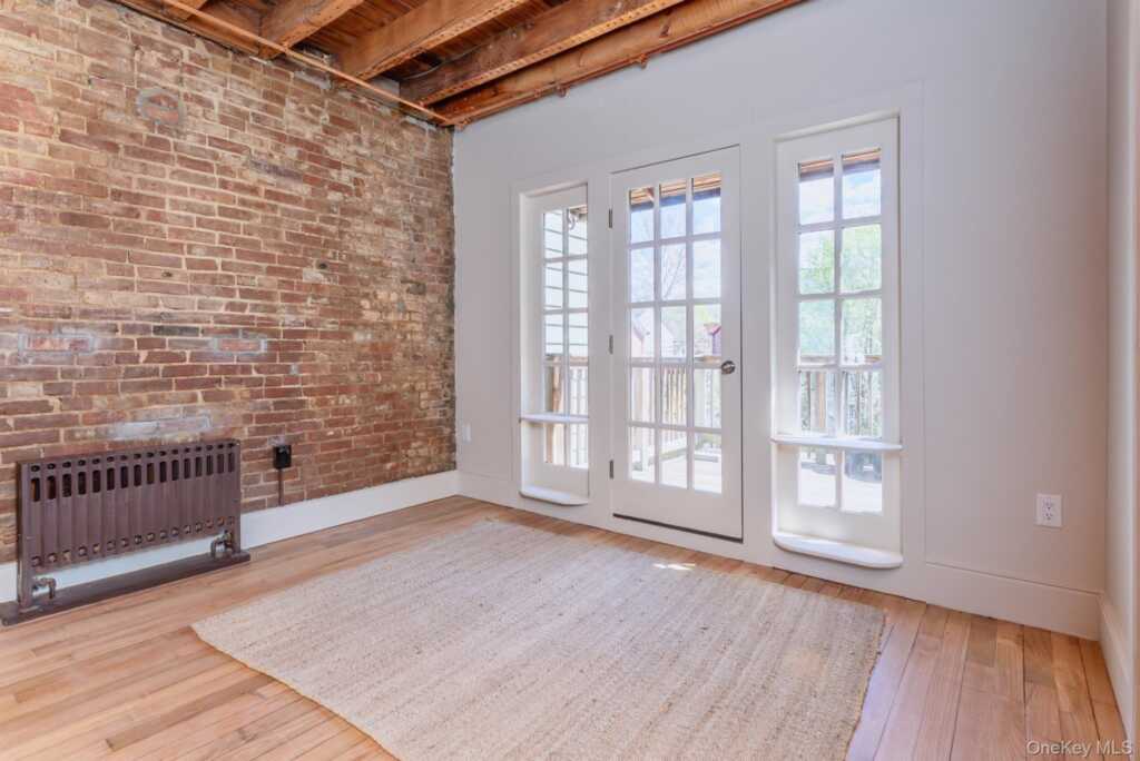 72 Hunter Street, Kingston, NY 12401 - Photo 21 of 50