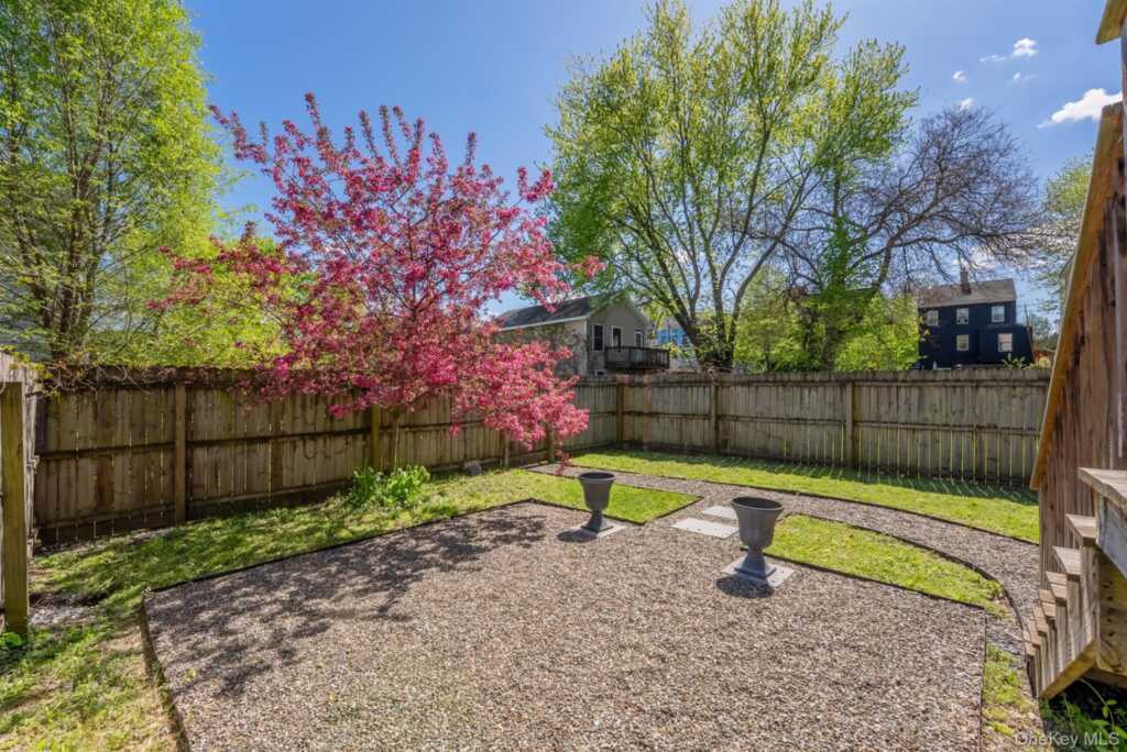 72 Hunter Street, Kingston, NY 12401 - Photo 45 of 50