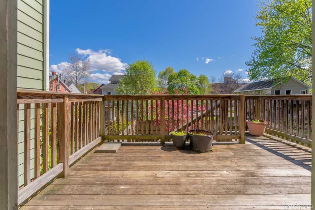 72 Hunter Street, Kingston, NY 12401 - Photo 46 of 50