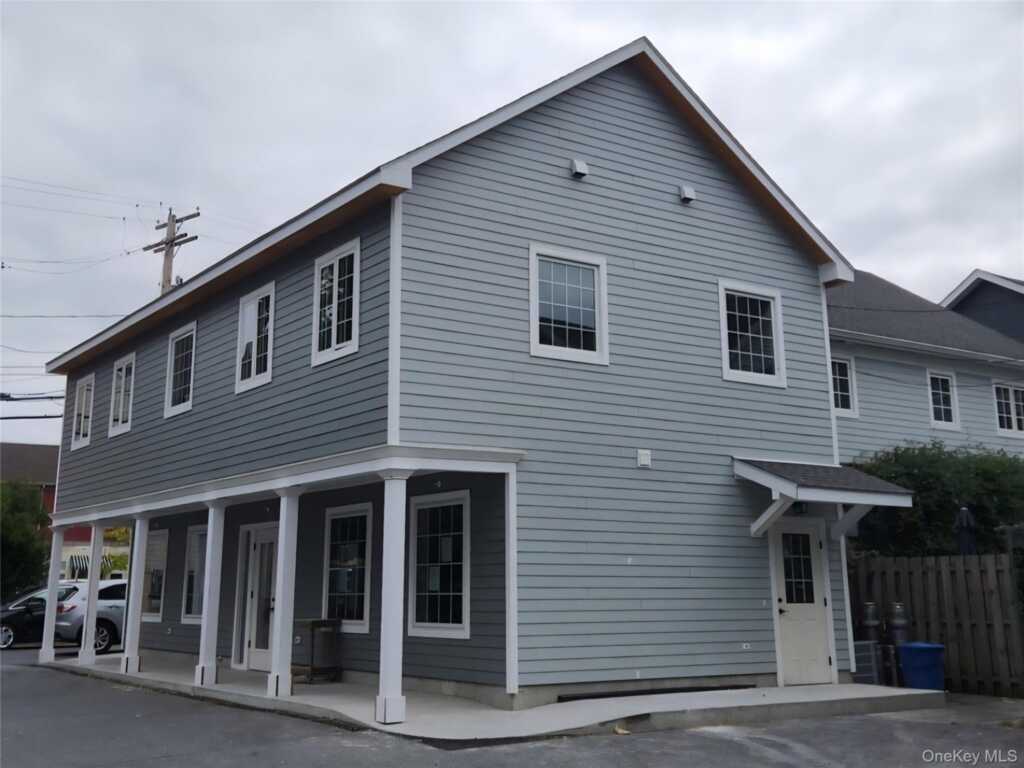 20 Garden, Unit #3, Rhinebeck, NY 12572