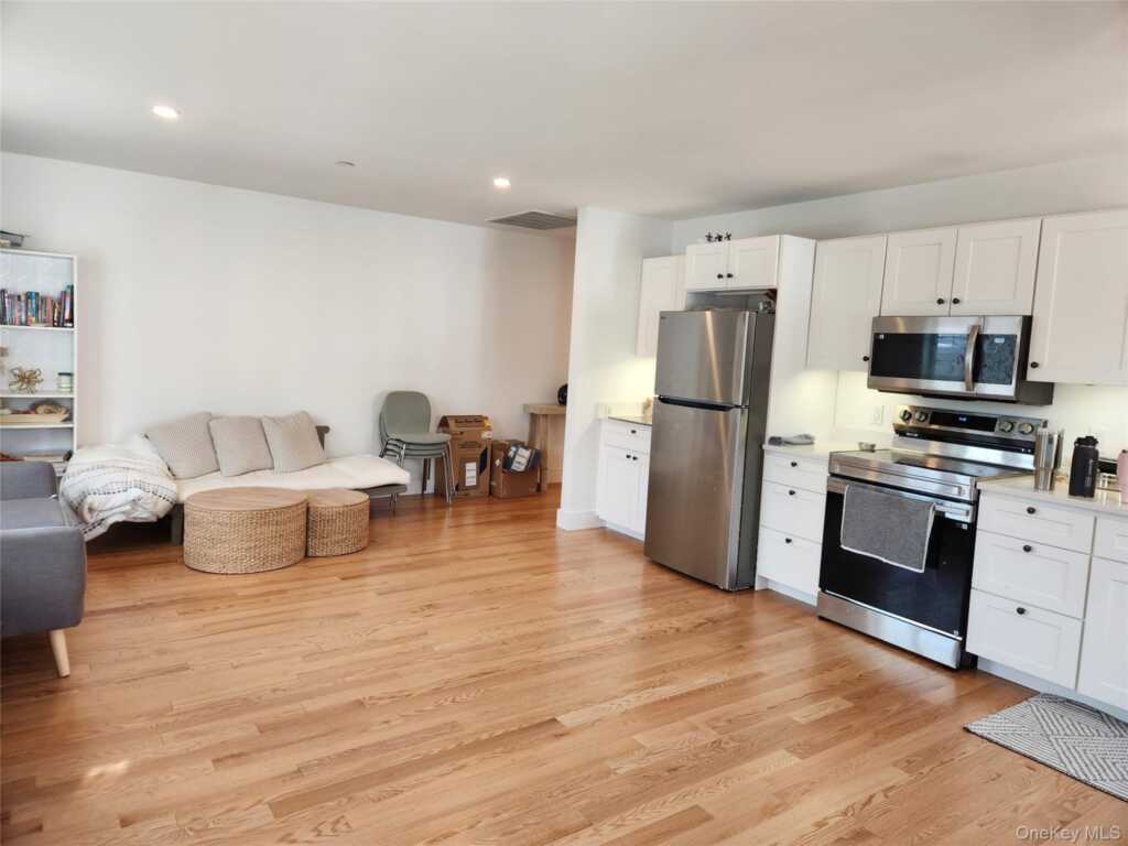 20 Garden, Unit #3, Rhinebeck, NY 12572 - Photo 3 of 20