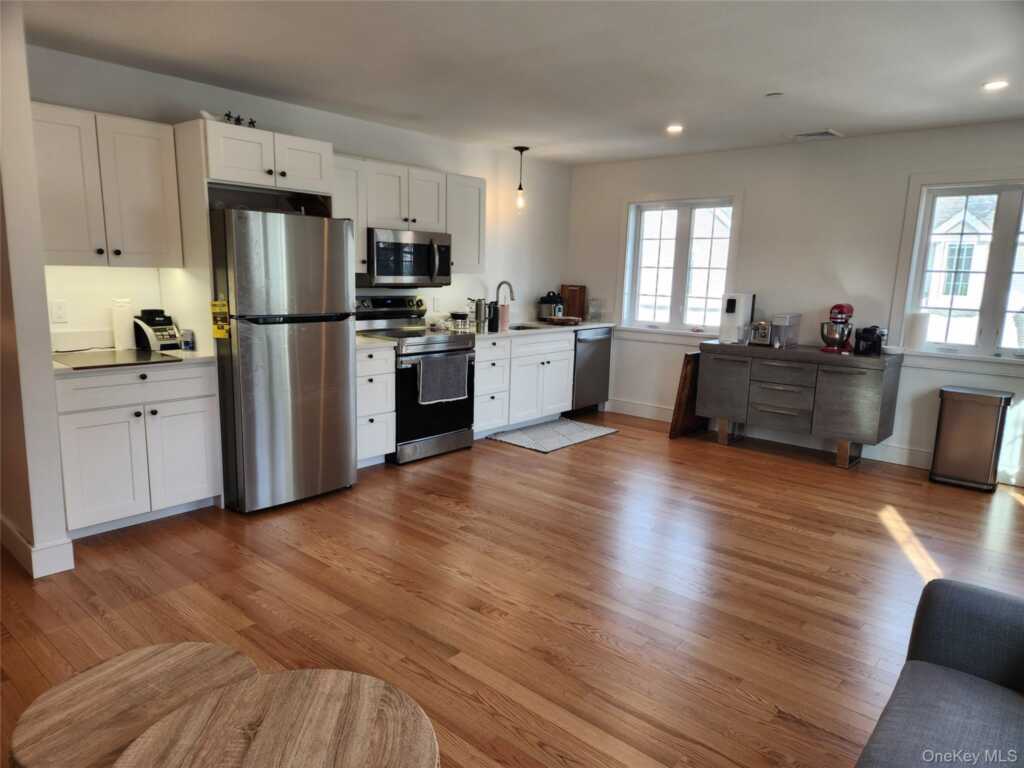 20 Garden, Unit #3, Rhinebeck, NY 12572 - Photo 4 of 20