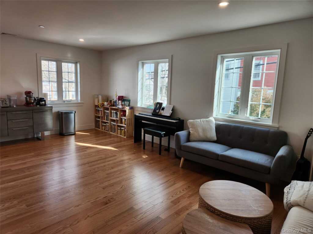 20 Garden, Unit #3, Rhinebeck, NY 12572 - Photo 5 of 20