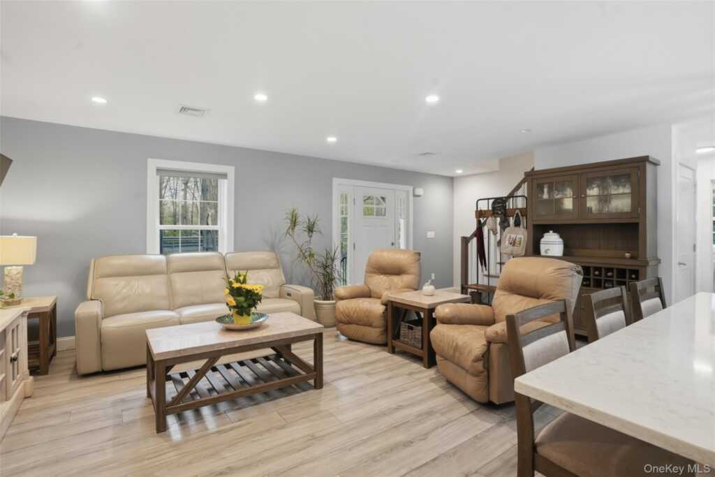 400 S Ohioville Road, New Paltz, NY 12561 - Photo 5 of 30