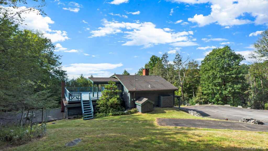 376 Abbey Road, Woodstock, NY 12457