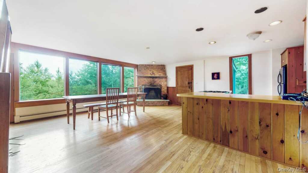 376 Abbey Road, Woodstock, NY 12457 - Photo 11 of 40