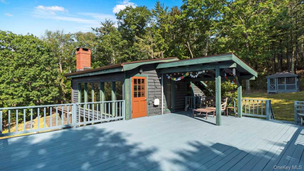 376 Abbey Road, Woodstock, NY 12457 - Photo 33 of 40