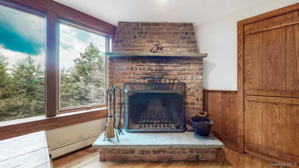 376 Abbey Road, Woodstock, NY 12457 - Photo 9 of 40
