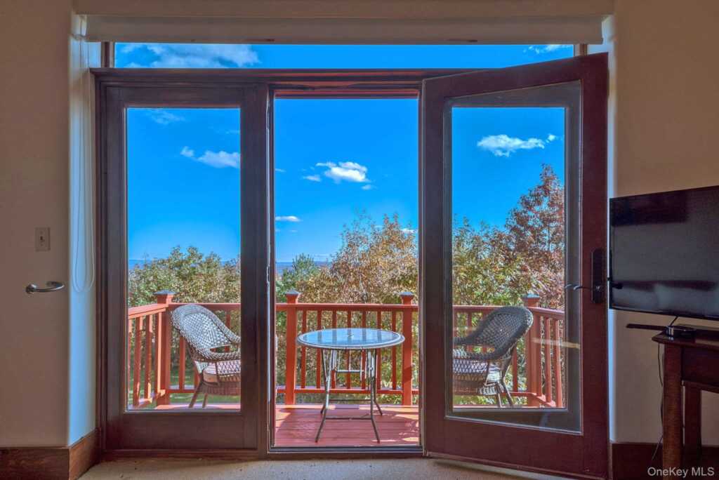 21 Ori's View Drive, Saugerties, NY 12477 - Photo 13 of 33