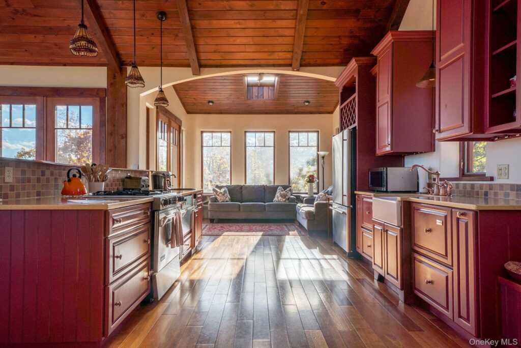 21 Ori's View Drive, Saugerties, NY 12477 - Photo 7 of 33