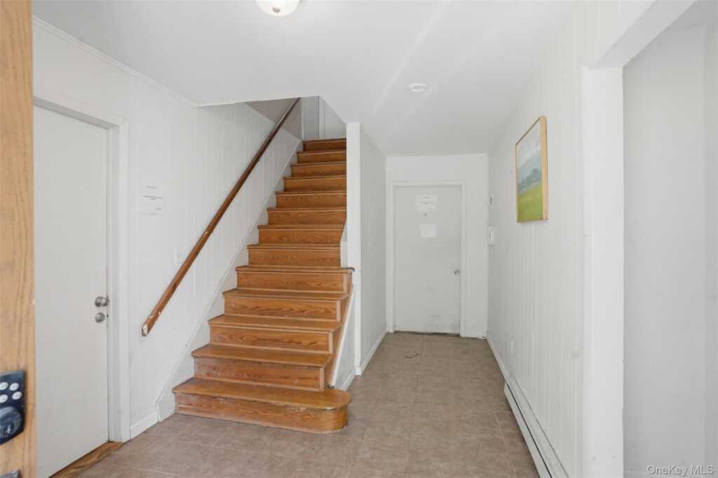 131 State Route 208, New Paltz, NY 12561 - Photo 8 of 22