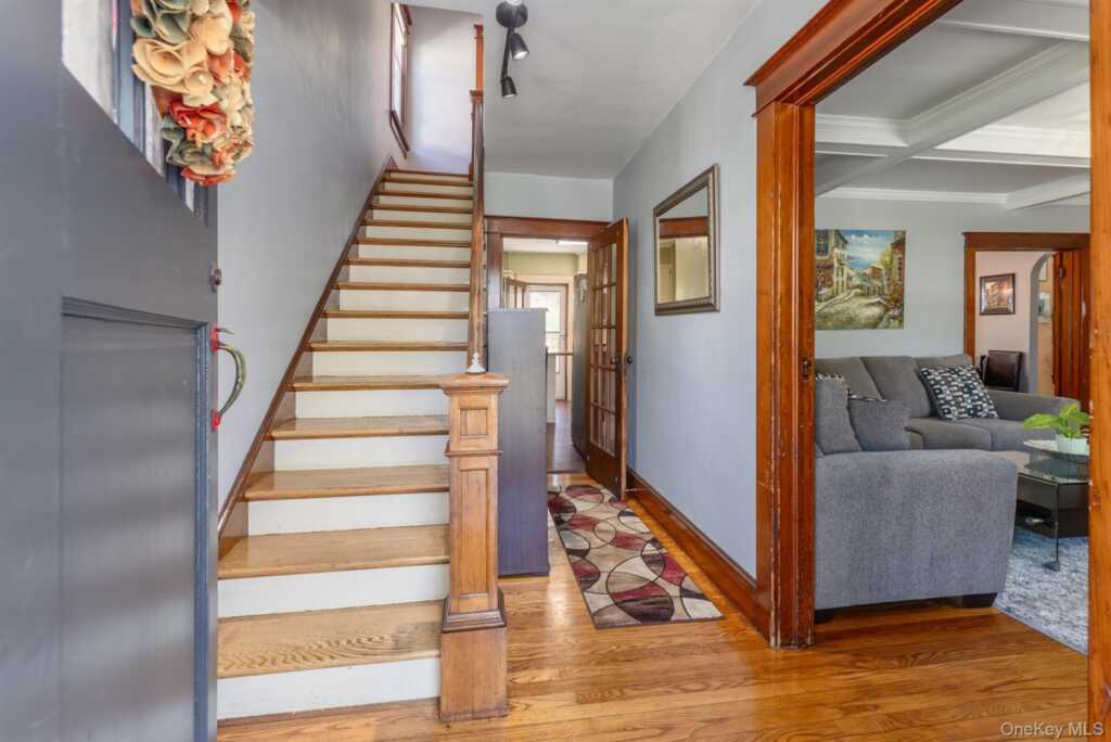 102 Emerson Street, Kingston, NY 12401 - Photo 4 of 50
