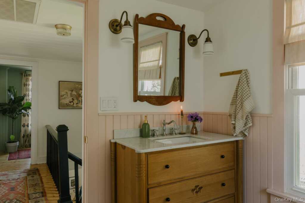12 Charles Street, Rhinebeck, NY 12574 - Photo 13 of 25