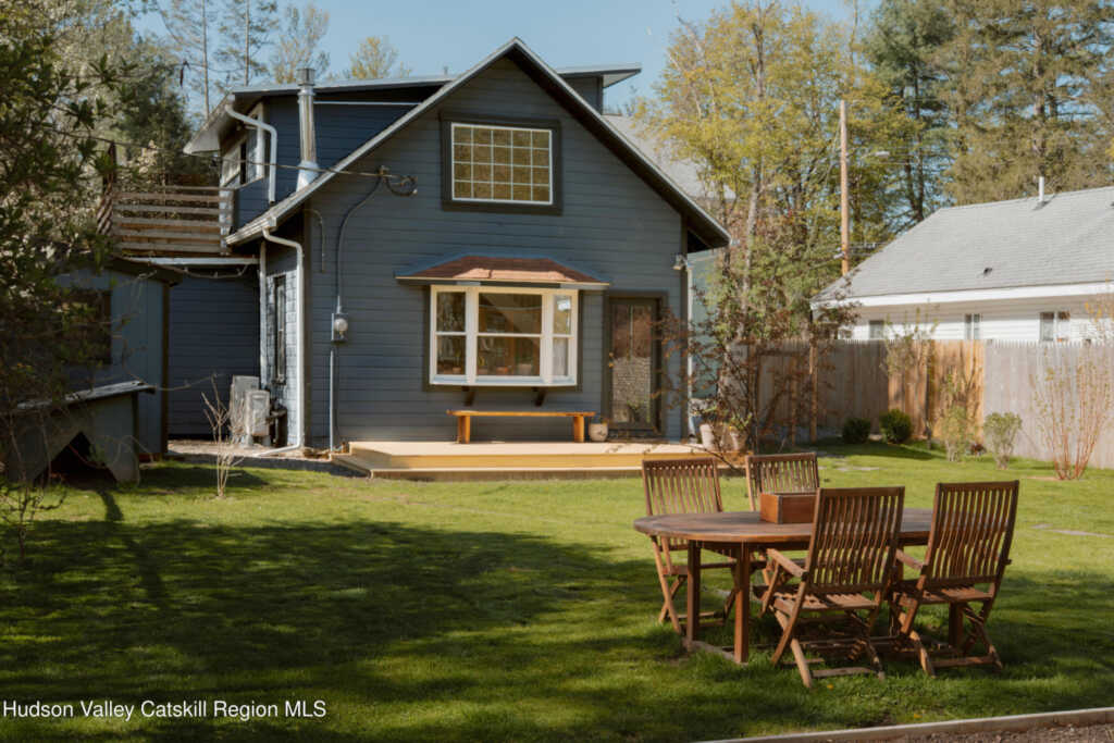 203 Reynolds Road, Woodstock, NY 12498