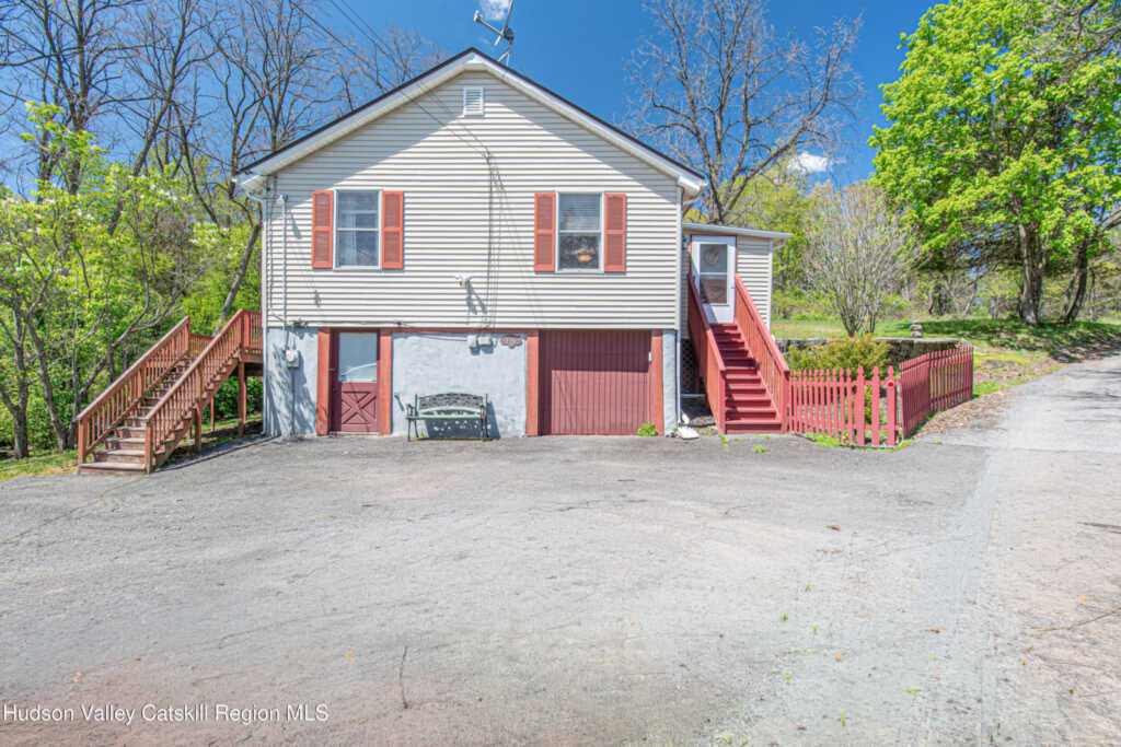 196 Glen Street, Kingston, NY 12401 - Photo 5 of 21