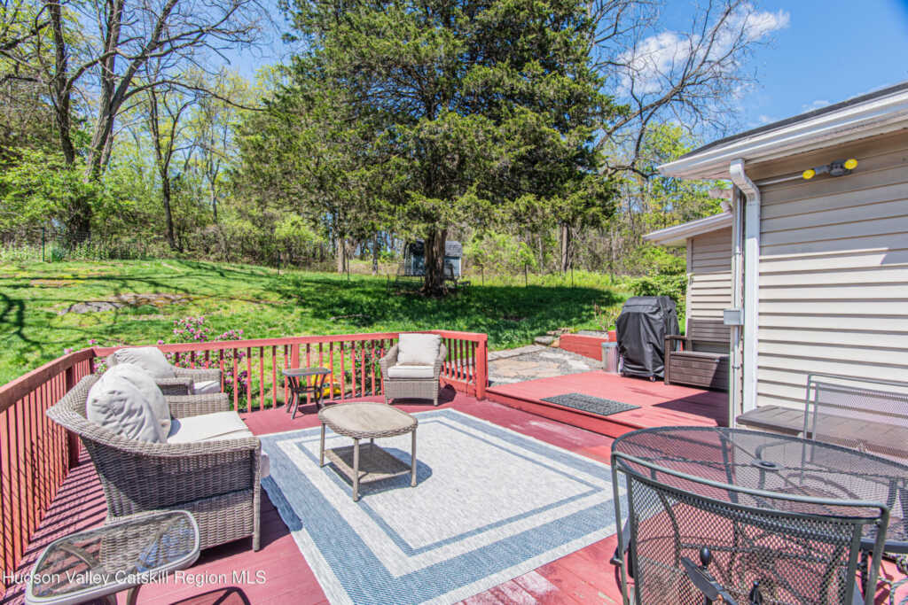 196 Glen Street, Kingston, NY 12401 - Photo 8 of 21