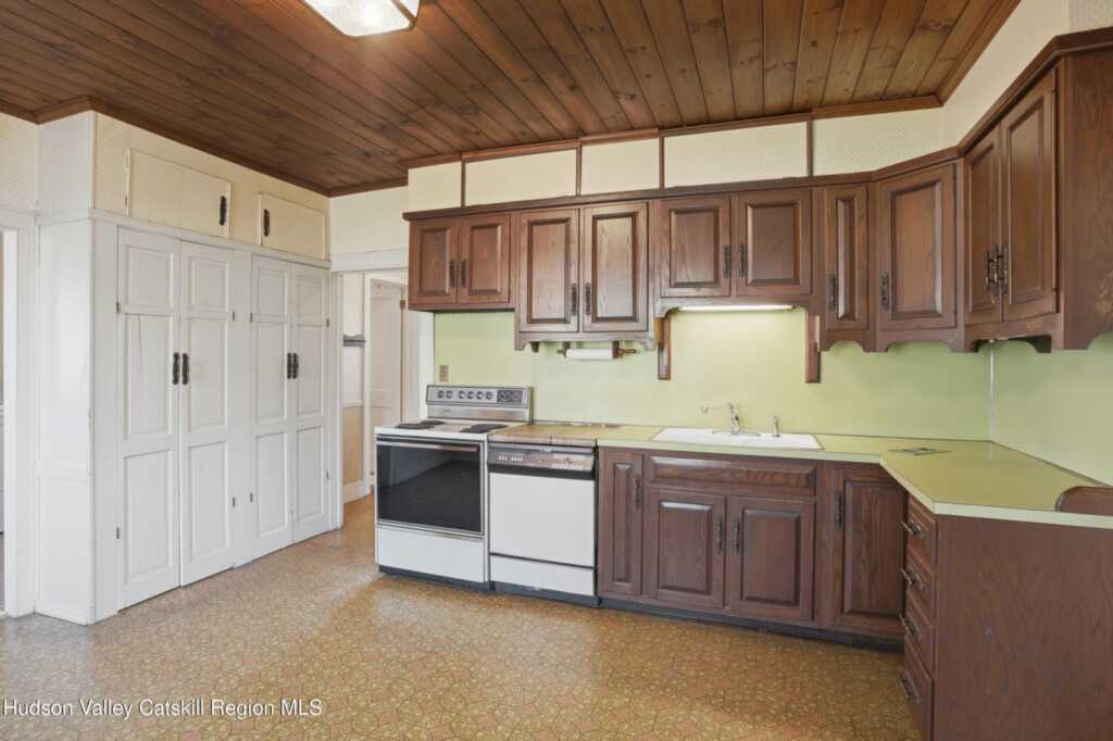 3408 U.S. Highway 209, Stone Ridge, NY 12484 - Photo 10 of 34