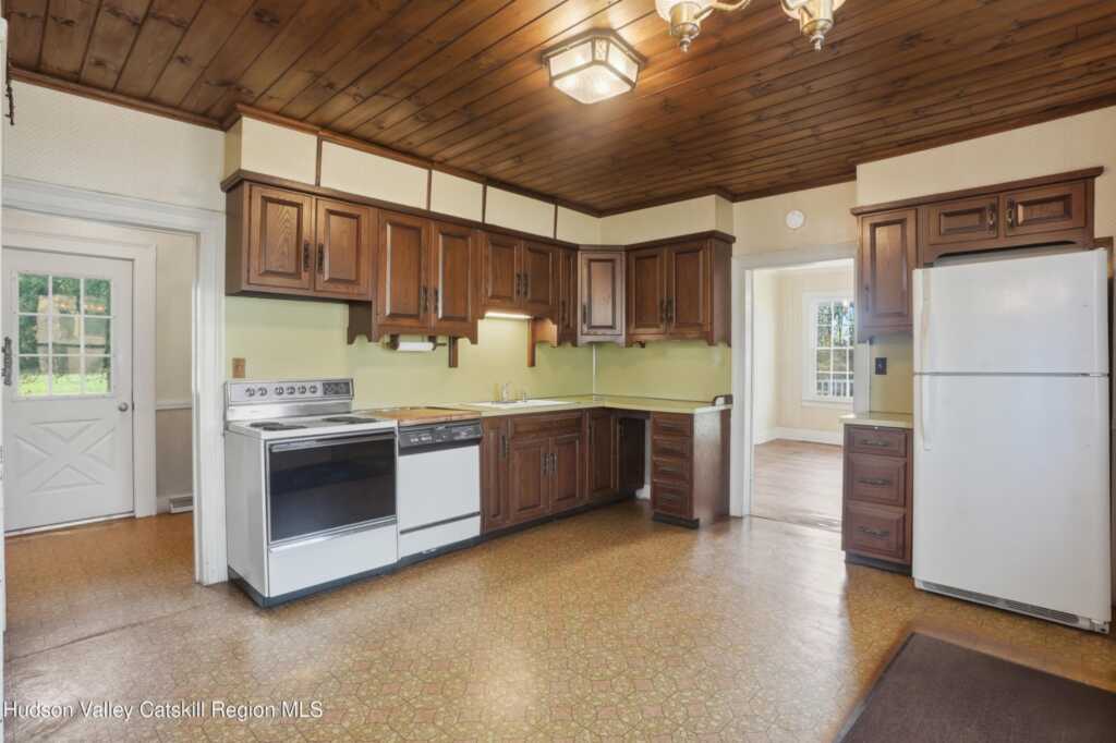 3408 U.S. Highway 209, Stone Ridge, NY 12484 - Photo 8 of 34