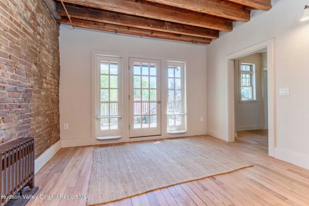 72 Hunter Street, Kingston, NY 12401 - Photo 22 of 50