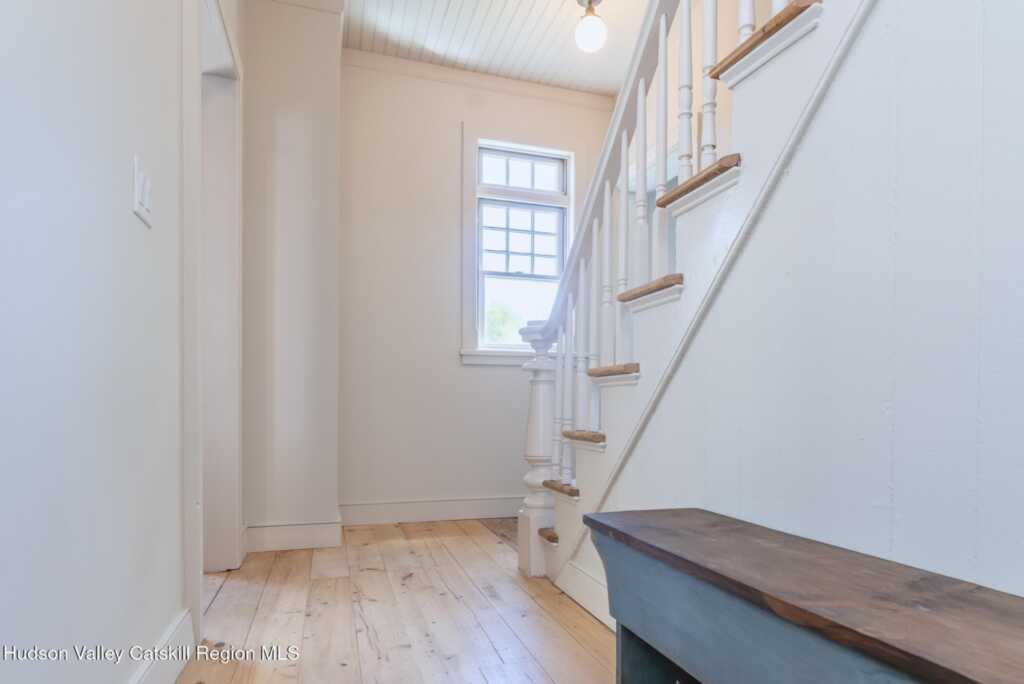 72 Hunter Street, Kingston, NY 12401 - Photo 25 of 50