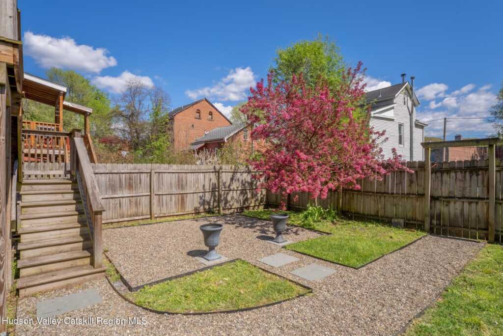 72 Hunter Street, Kingston, NY 12401 - Photo 48 of 50