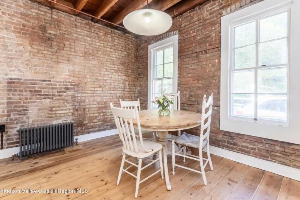 72 Hunter Street, Kingston, NY 12401 - Photo 5 of 50