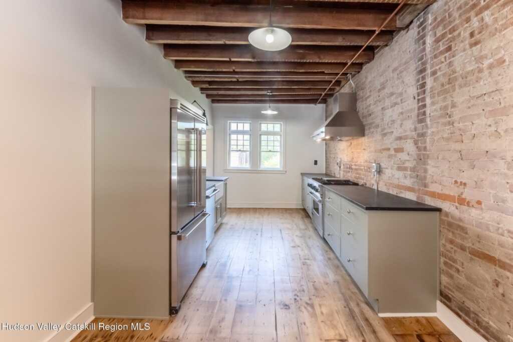 72 Hunter Street, Kingston, NY 12401 - Photo 9 of 50