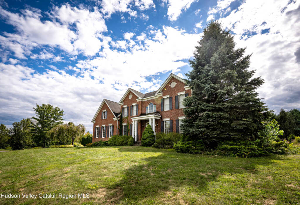 32 Sanford Drive, New Paltz, NY 12561 - Photo 4 of 50